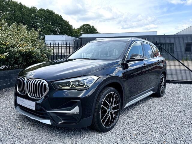 BMW X1 xDrive25e High-Exe Camera|Leer|LED|220pk 2021 Zwart Metallic