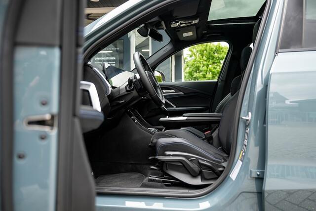 BMW X1 25e xDrive M Sport | Panorama | Shadow | Maxton | Camera | Elek. Trekhaak | Adap. led | Stoelverwarming | 20' inch |