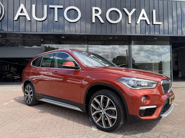BMW X1 sDrive20i Orange Edition II AUTOMAAT| LEDER SPORT INTERIEUR| PANORAMADAK| CAMERA| NAVIGATIE| AIRCO/ECC | CRUISECONTROL| TREKHAAK| PARKEERSENSOREN