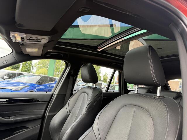BMW X1 sDrive20i Orange Edition II AUTOMAAT| LEDER SPORT INTERIEUR| PANORAMADAK| CAMERA| NAVIGATIE| AIRCO/ECC | CRUISECONTROL| TREKHAAK| PARKEERSENSOREN