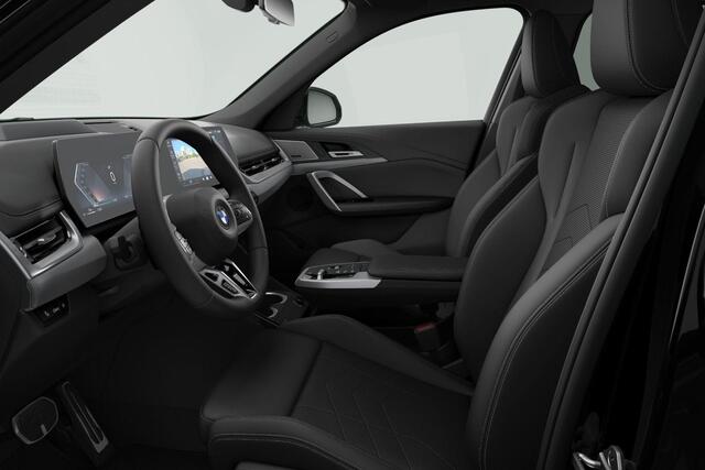 BMW X1 xDrive23i | Innovation Pack | M Sport | Panoramadak | Travel Pack | Haram Kardon