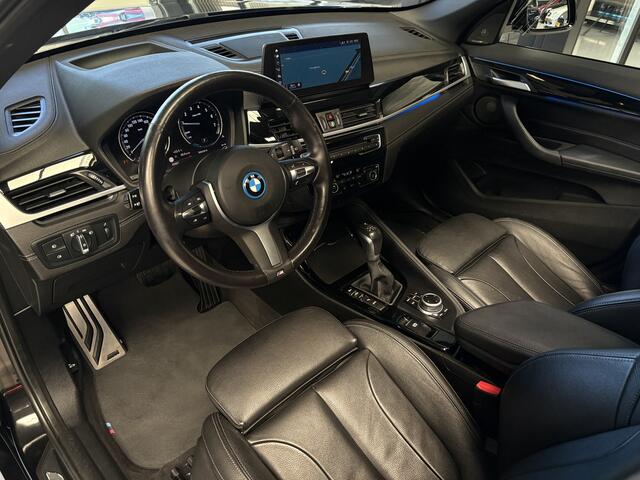 BMW X1 xDrive25e eDrive Edition M pakket, Adapt Cruise, Head up display, Pano, 19inch