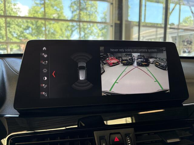 BMW X1 xDrive25e eDrive Edition M pakket, Adapt Cruise, Head up display, Pano, 19inch