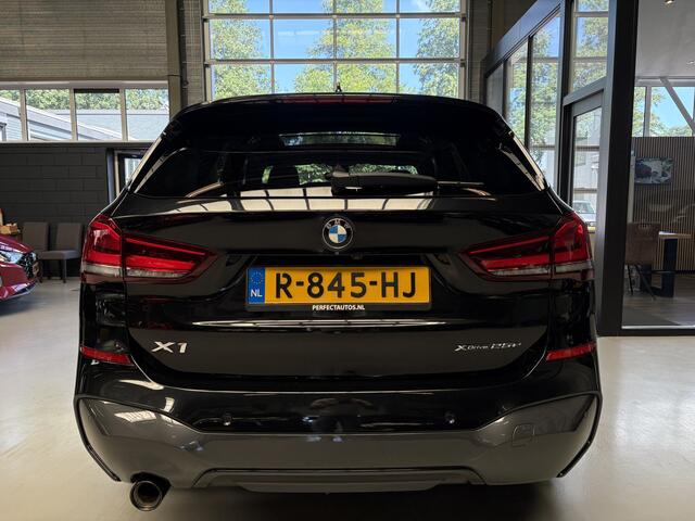BMW X1 xDrive25e eDrive Edition M pakket, Adapt Cruise, Head up display, Pano, 19inch