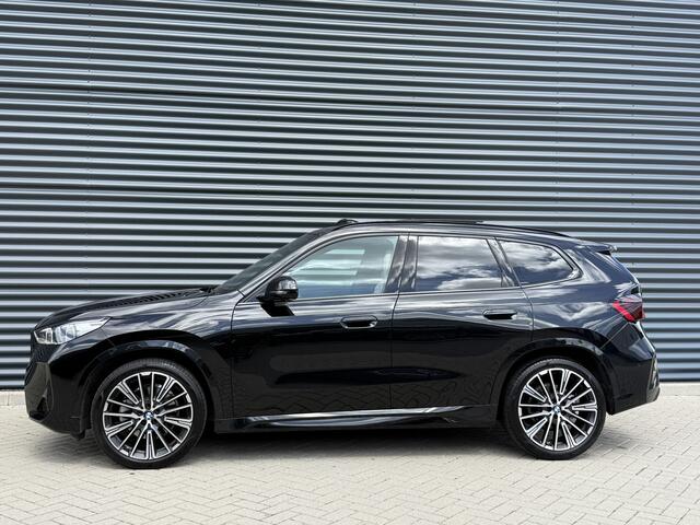 BMW X1 sDrive20i M-Sport Pano/Leder/H&K