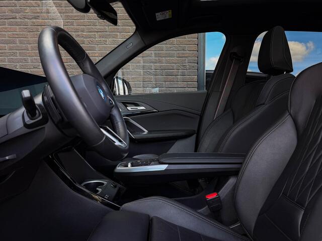 BMW X1 xDrive30e M Sport Pro | Pano | 20"| Trekh | Memory | Drive Pro | H/K | HUD | Ad. Li. | Topv |