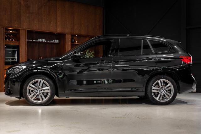 BMW X1 xDrive25e High Executive M Sport | Leder | Afn. Trekhaak