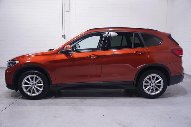 BMW X1 sDrive18i Executive Edition NAP Navi Led koplampen Head-up Trekhaak Camera PDC v+a