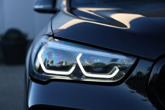 BMW X1 xDrive25e 220PK M-Sport Pano|Trekh|Memory|Stuurvw|HUD