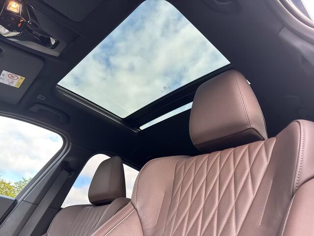 BMW X1 xDrive30e xLine ** LED, LEDER, HuD, PANORAMA, H&K SOUND, DR. ASS + ** 1e EIG - UNFALLFREI - BMW ONDERH. ** ** INFORMEER OOK NAAR ONZE AANTREKKELIJKE FINANCIAL-LEASE TARIEVEN **