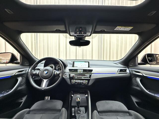 BMW X2 xDrive20i High Executive *M-Sport* Panoramadak / Alcantara / Harman/Kardon / Keyless / Head-Up / Camera / Cruise / Navigatie / Stoelverw.