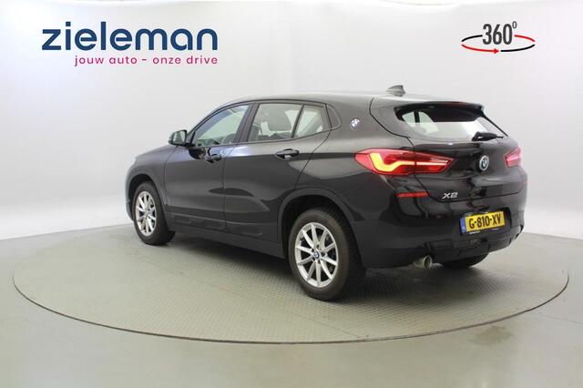 BMW X2 sDrive16d Executive Edition - Camera, Navi, Xenon
