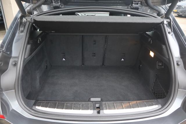 BMW X2 sDrive18i NL-Auto!! PDC I Led verlichting I Nav.