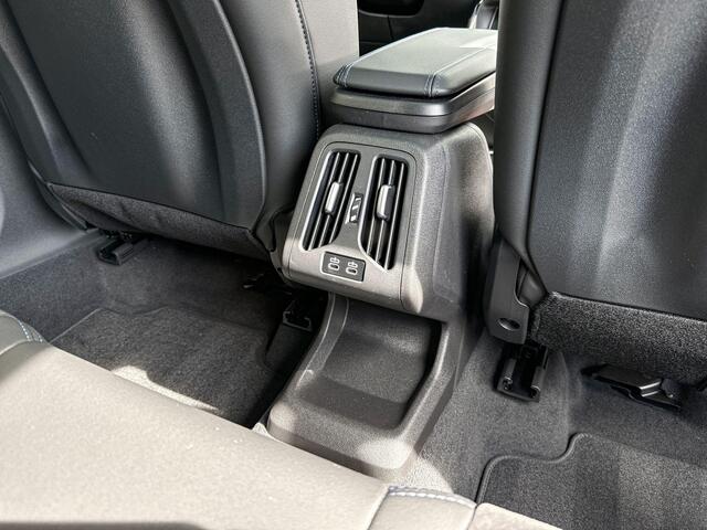 BMW X2 sDrive20i | M Sport | M Sport Pro | Innovation Pack | Comfort Pack Glazen Panoramadak | Trekhaak