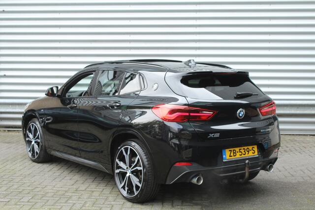 BMW X2 sDrive20i High 192pk Executive AUTOMAAT NL-Auto NAP 1e Eigenaar Panoramadak Clima Cruise Navi HUD El. Klep Trekhaak 1800kg