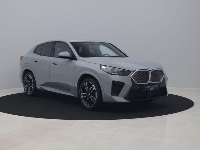 BMW X2 iX2 eDrive20 67 kWh M-Sport | LED | CAMERA | STOELVERWARMING