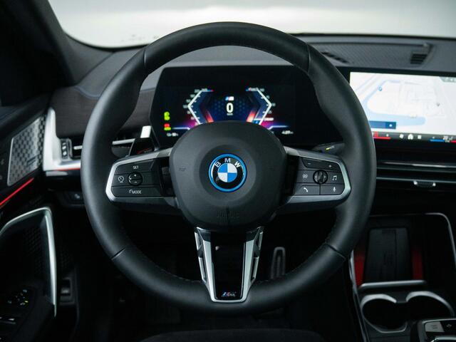 BMW X2 iX2 eDrive20 M Sportpakket Pro | Stuurwielrand verwarmd | Comfort Acces | Harman Kardon