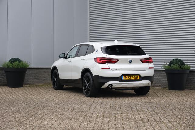 BMW X2 xDrive25e 220pk Executive Sport NAP|Leder|HUD|Cam|Stoelvw