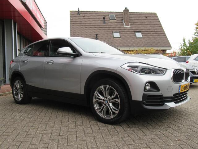 BMW X2 sDrive18i High Executive | Clima-Airco | Navigatie | Parkeersensoren | Incl. BOVAG Garantie | Bluetooth |