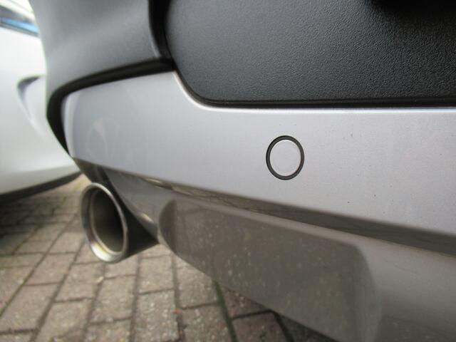 BMW X2 sDrive18i High Executive | Clima-Airco | Navigatie | Parkeersensoren | Incl. BOVAG Garantie | Bluetooth |