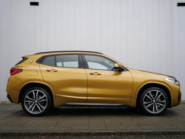 BMW X2 sDrive18i High Executive Edition 141 Pk Navigatie / Camera / M-pakket / DAB / Apple Carplay
