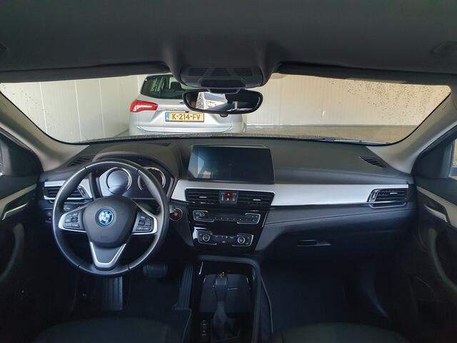 BMW X2 xDrive25e Executive NAVI/CRUISE/CLIMA/LMV