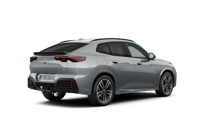 BMW X2 iX2 xDrive30 67 kWh M Sport Edition | M Sportpakket | Premium Pack | Trekhaak