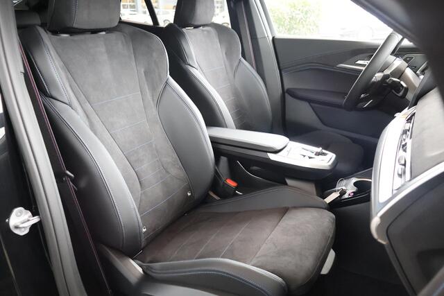 BMW X2 sDrive 20i | M Sportpakket | Premium Pack | Comfort Pack| Trekhaak | Showroom Selection