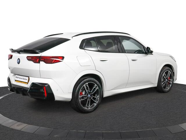 BMW X2 iX2 eDrive20 67 kWh M Sport Edition | M Sportpakket Pro | Innovation Pack | Driving Assistant Plus | Comfort Access | Panoramadak | Harman-Kardon | Head-Up |