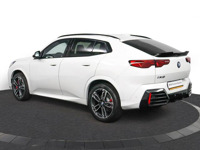 BMW X2 iX2 eDrive20 67 kWh M Sport Edition | M Sportpakket Pro | Innovation Pack | Driving Assistant Plus | Comfort Access | Panoramadak | Harman-Kardon | Head-Up |