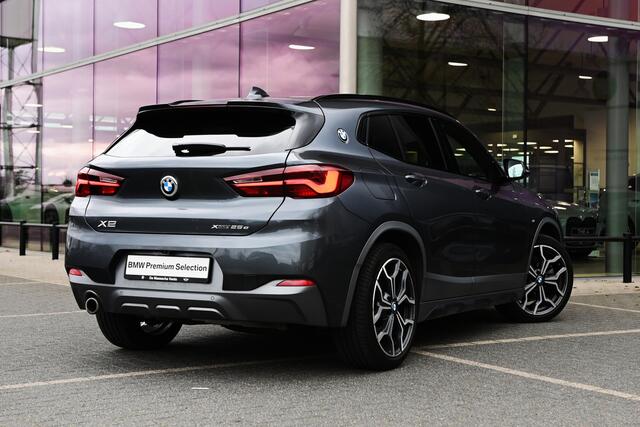 BMW X2 xDrive25e High Executive M Sport Automaat / Panoramadak / Sportstoelen / Head-Up / Achteruitrijcamera / Comfort Access / Harman-Kardon