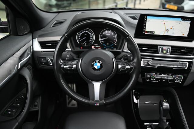 BMW X2 xDrive25e High Executive M Sport Automaat / Panoramadak / Sportstoelen / Head-Up / Achteruitrijcamera / Comfort Access / Harman-Kardon