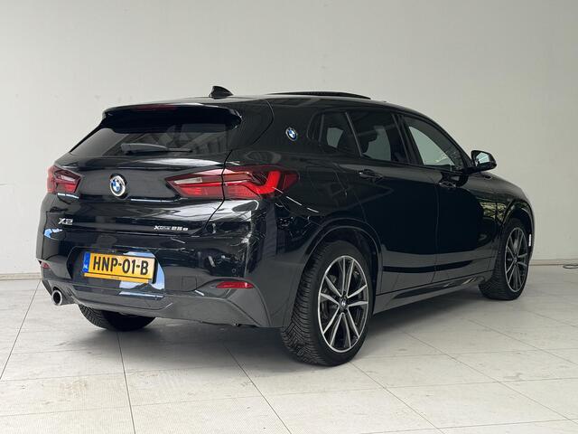 BMW X2 xDrive25e M-sport | Stoelverwarming | Panoramadak | Achteruitrijcamera | Navigatie | Sport | M-sport |