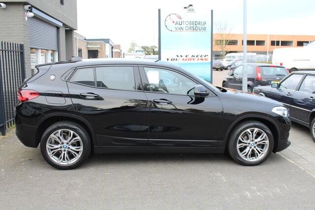 BMW X2 sDrive18i High Executive Navi Clima Led Stoelvw 18inch Pdc