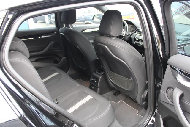BMW X2 sDrive18i High Executive Navi Clima Led Stoelvw 18inch Pdc