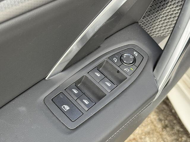 BMW X2 iX2 eDrive20 | M-Sport Pro | 20'' | Panorama. | Harman/Kardon | Elek. stoel. | Driv. + Park. Plus | Head-Up | Stoelmassage | Camera | Stuur + stoelverw. | Comf. Acc.