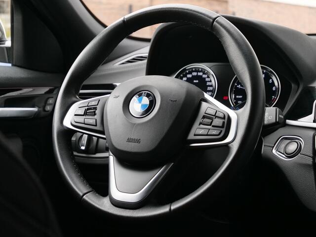 BMW X2 sDrive18i 141pk High Executive Automaat Navigatie / LED / 18 Inch / Trekhaak