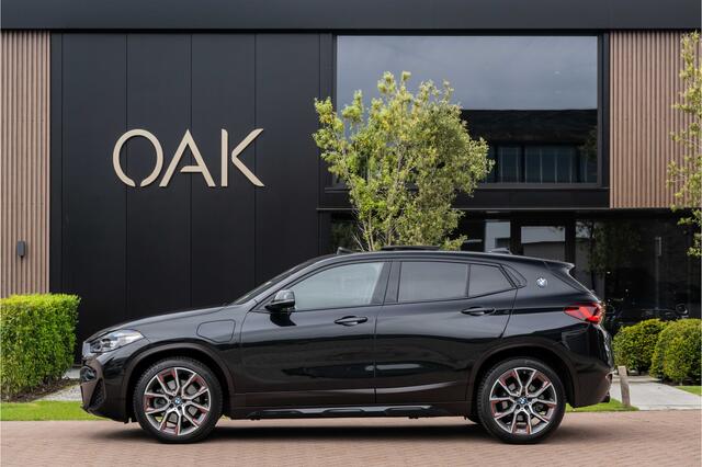 BMW X2 xDrive25e Aut. | M-Sport | Navi | Panorama | Leder | Camera | 19"LM | Saphire Zwart