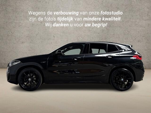 BMW X2 1.8i sDrive M Sport 140Pk Automaat (NAVIGATIE, M PAKKET, BLACK PACK, LEDER, STOELVERWARMING, SPORTSTOELEN, GETINT GLAS, SFEERVERLICHTING, PARKEERSENSOREN, NIEUWSTAAT)