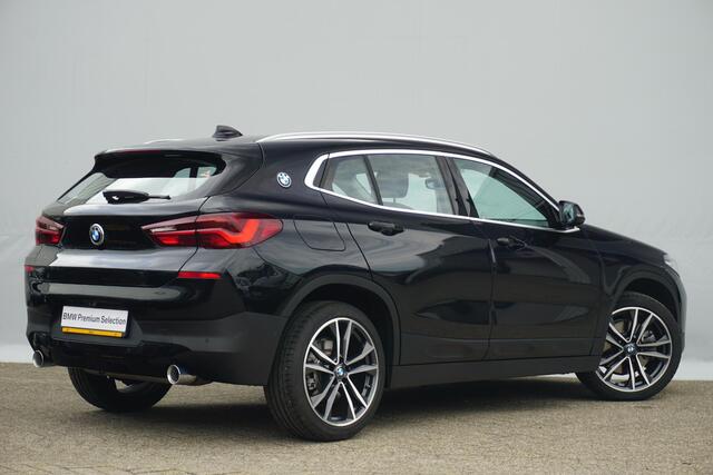 BMW X2 sDrive20i High Executive | Trekhaak | Elektrische stoelen | Stoel & Stuurwielverwarming | 19 Inch