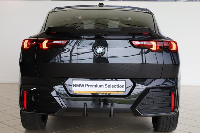 BMW X2 sDrive20i | M Sportpakket Pro | Driving Assistant Professional | Panoramadak | Comfort Access | Harman Kardon | Head-Up Display | Elektrisch verstelbare stoelen met geheugen