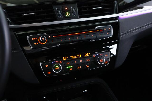 BMW X2 xDrive25e M-Sport / Opendak / Pilot assist / Memory / HUD