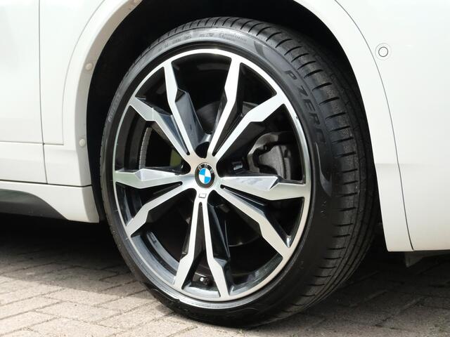 BMW X2 sDrive20i High Executive 190 PK | Panorama dak | Stoelverwarming | Vol lederen bekleding | CarPlay| Elektrische klep | LED verlichting | Lichtmetalen velgen | Achteruitrijcamera |