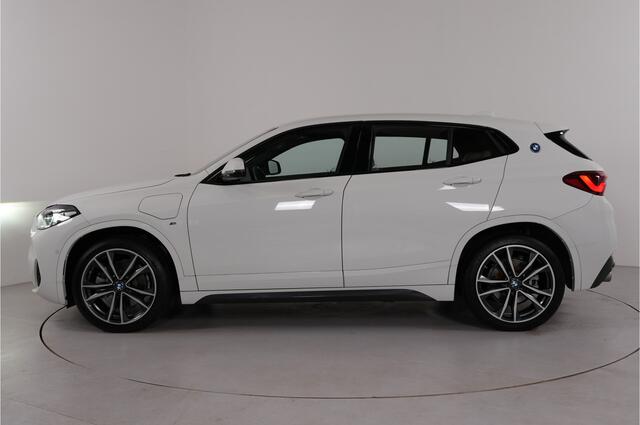 BMW X2 xDrive25e High Executive | M-Sport | Trekhaak | Head-up | Cruise adaptief | Camera | Stl. verw. |