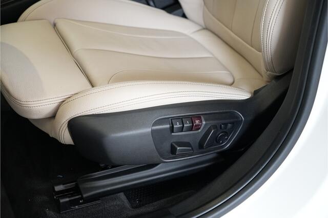 BMW X2 xDrive25e High Executive | M-Sport | Trekhaak | Head-up | Cruise adaptief | Camera | Stl. verw. |