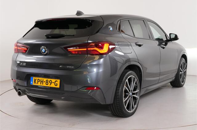 BMW X2 xDrive25e M-Sport | Head-up | Camera | Stl. verw. | Cruise | El. achterklep |