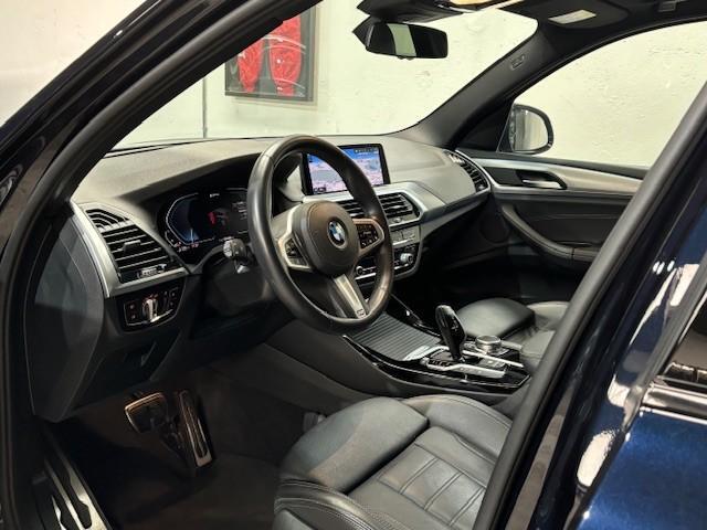 BMW X3 xDrive30e eDrive Edition | M-Sport | Panoramadak | Carbonzwart | Head-Up | Keyless | NL auto | BTW |