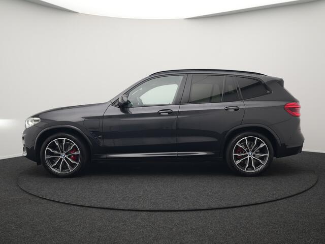 BMW X3 xDrive30e M Sport Plug In Hybrid 292pk PHEV | Trekhaak Af Fabriek | Head up | Adaptive Cruise | 360 Camera | Harman Kardon | Lederen Sportstoelen Verwarmd | Pilot Assist | Apple Carplay | Keyless | Navigatie | Bliss |