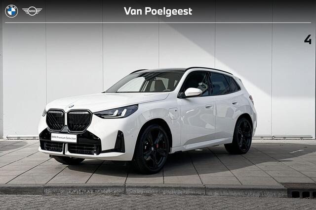 BMW X3 30e xDrive M-Sport Pro / Adaptief onderstel / Stoelventilatie / Driving Professional / Trekhaak Zwenkbaar / Harman Kardon / Head-Up / Adaptief LED / 21 Inch