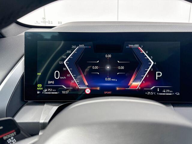 BMW X3 30e xDrive M-Sport Pro / Adaptief onderstel / Stoelventilatie / Driving Professional / Trekhaak Zwenkbaar / Harman Kardon / Head-Up / Adaptief LED / 21 Inch